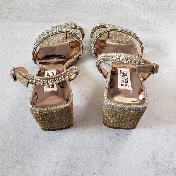 BADGLEY MISCHKA Collection Beatrice Embellished Rinestone Sandal Paltino - Picture 5 of 8